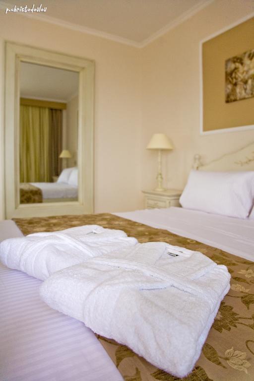 Hotel Astron Princess カルパトス エクステリア 写真